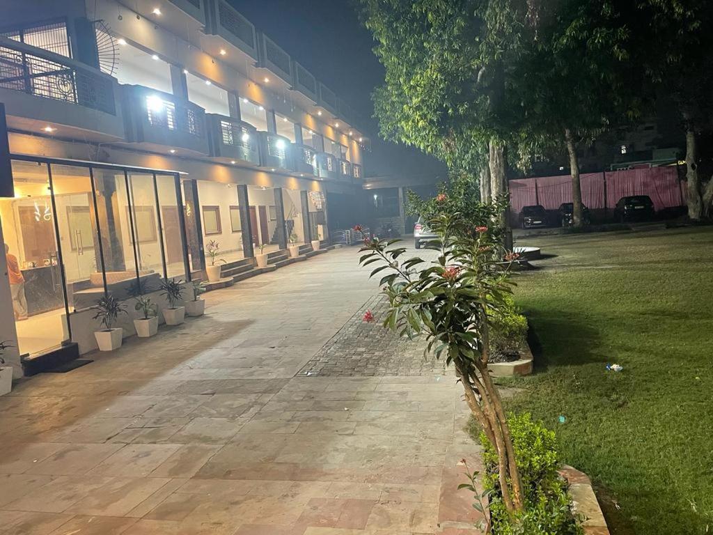 The Kedar Resort Mathura Exteriér fotografie
